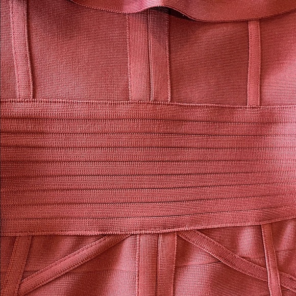 🎁 Stunning Bandage Dress The Daneana - Picture 5 of 7